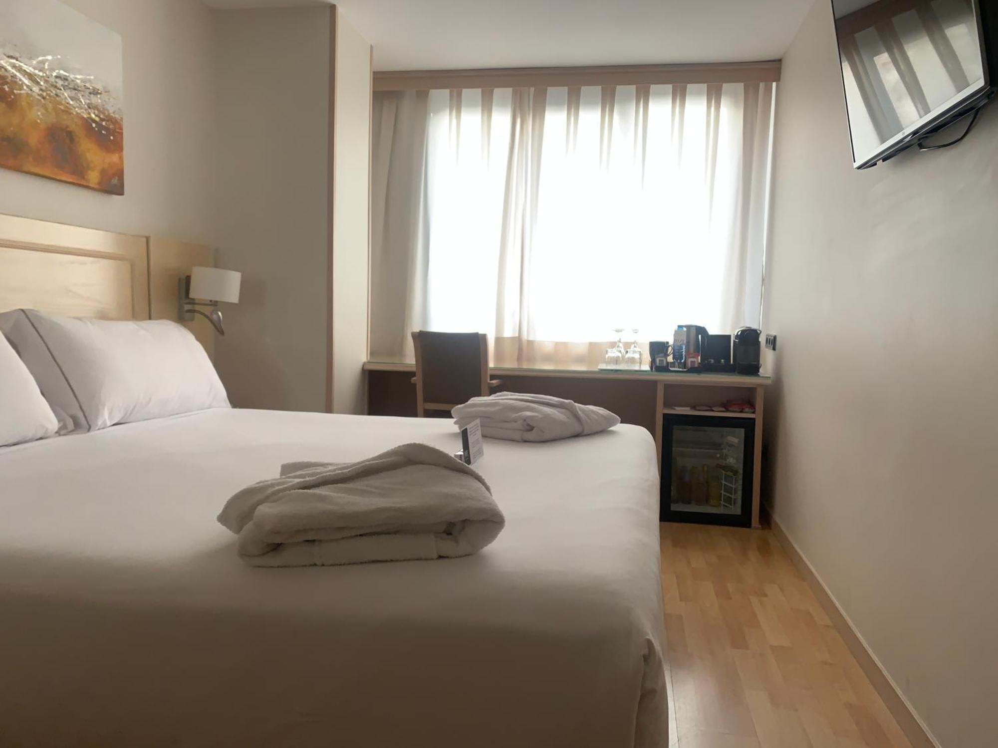 ซีเนเตอร์ คาสเตยานา Hotel มาดริด ภายนอก รูปภาพ